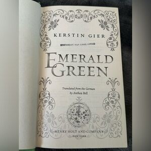 Emerald Green by Kerstin Gier Hardcover